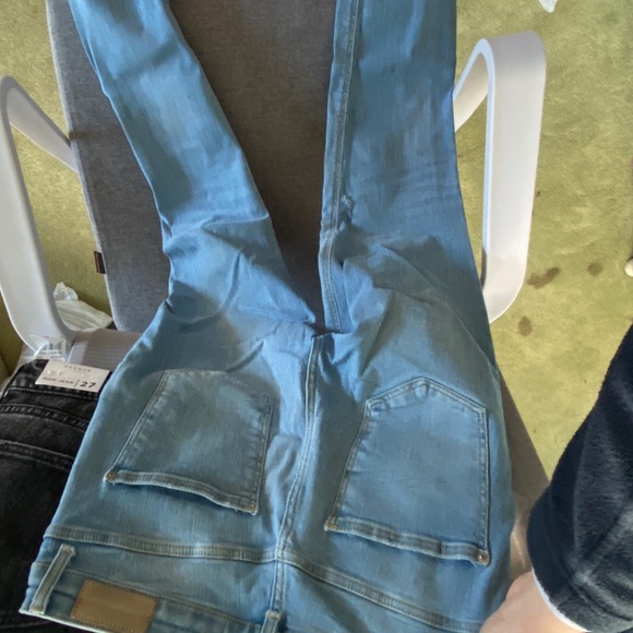 Zara Skinny Jean - Picture 2 of 3